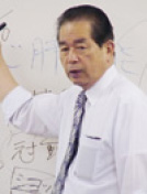 岡田氏